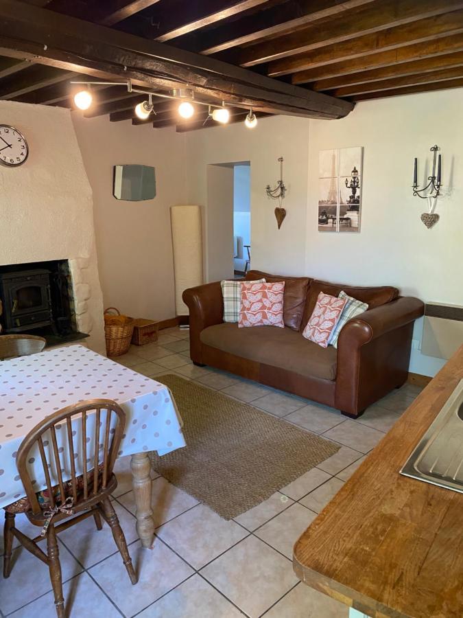 Mantilly Cottage Buitenkant foto